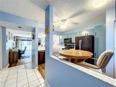 Beach Condo For Sale in Tamarac, Florida