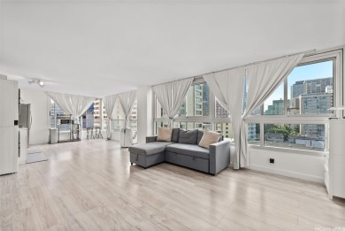 Beach Condo For Sale in Honolulu, Hawaii