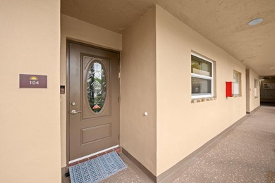 Beach Condo For Sale in Sunrise, Florida