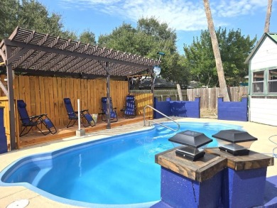 Beach Home For Sale in Ingleside, Texas