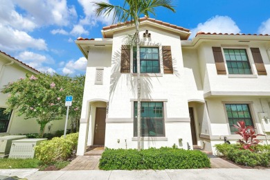 Beach Townhome/Townhouse For Sale in Riviera Beach, Florida
