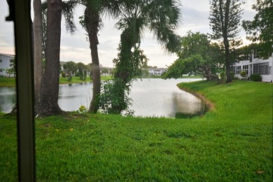 Beach Condo For Sale in West Palm Beach, Florida