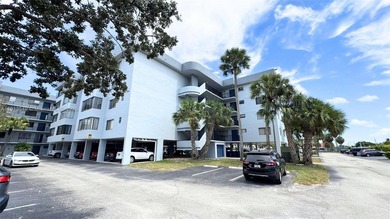Beach Condo For Sale in North Lauderdale, Florida