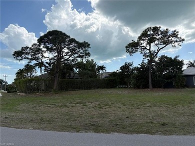 Beach Lot For Sale in Marco Island, Florida