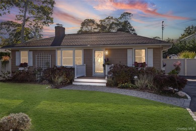 Beach Home For Sale in Center Moriches, New York