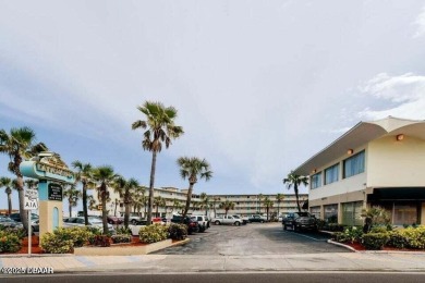 Beach Condo For Sale in Daytona Beach, Florida
