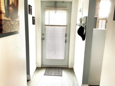 Beach Condo For Sale in Lauderdale Lakes, Florida