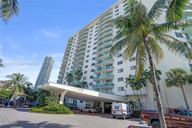 Beach Condo For Sale in Sunny Isles Beach, Florida