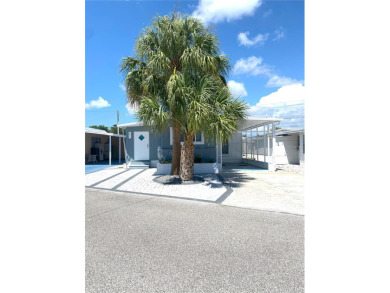 Beach Home For Sale in Bradenton, Florida