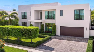 Beach Home For Sale in Boca Raton, Florida