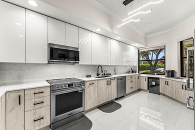 Beach Condo For Sale in Boca Raton, Florida