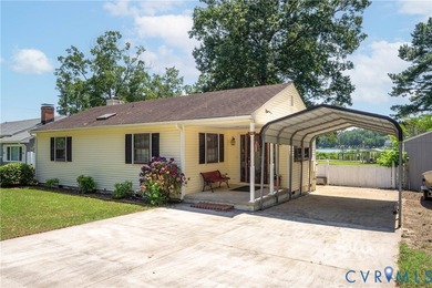 Beach Home For Sale in Hartfield, Virginia