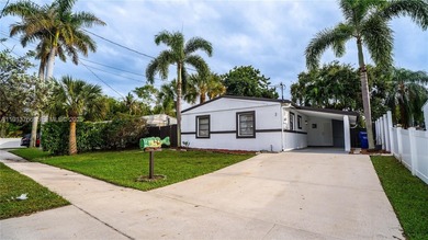 Beach Home For Sale in Hollywood, Florida
