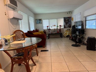 Beach Home For Sale in Tampa, Florida