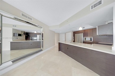 Beach Condo For Sale in Sunny Isles Beach, Florida