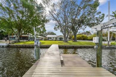 Beach Home For Sale in St. Petersburg, Florida