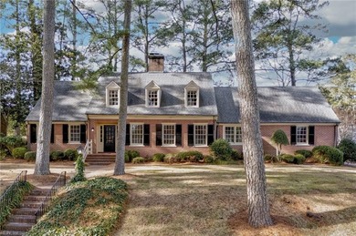 Beach Home For Sale in Suffolk, Virginia