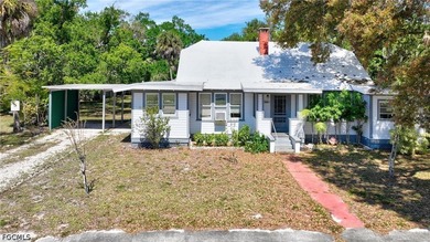 Beach Home For Sale in Fort Myers, Florida