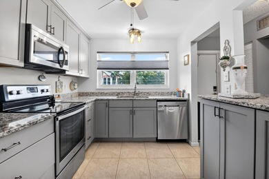 Beach Condo For Sale in Boynton Beach, Florida