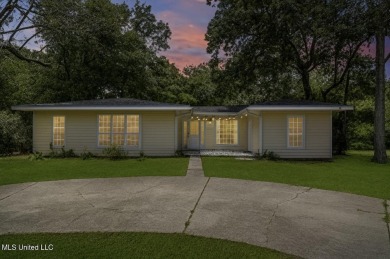 Beach Home Sale Pending in Long Beach, Mississippi