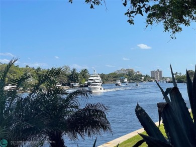 Beach Condo For Sale in Lighthouse Point, Florida