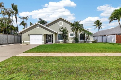 Beach Home For Sale in Boca Raton, Florida