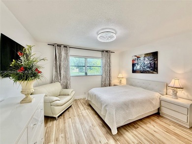 Beach Condo For Sale in Lauderhill, Florida