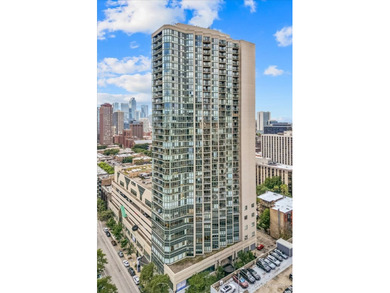 Beach Condo Active Under Contract in Chicago, Illinois