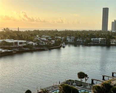 Beach Condo For Sale in Aventura, Florida