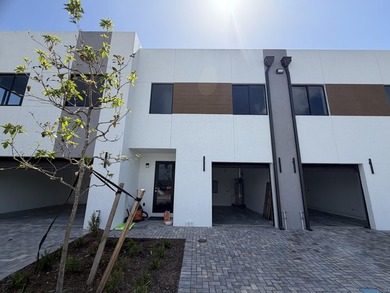 Beach Townhome/Townhouse For Sale in Pompano Beach, Florida