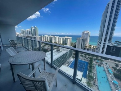 Beach Condo For Sale in Hollywood, Florida