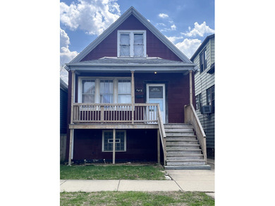 Beach Home For Sale in Chicago, Illinois