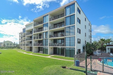 Beach Condo For Sale in New Smyrna Beach, Florida