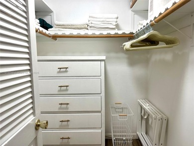 Beach Condo For Sale in Fort Lauderdale, Florida