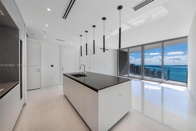 Beach Condo For Sale in Miami, Florida