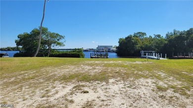 Beach Lot For Sale in Fort Myers, Florida