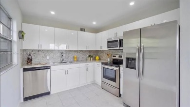 Beach Condo For Sale in Pembroke Pines, Florida