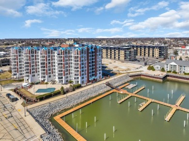 Beach Condo For Sale in Racine, Wisconsin
