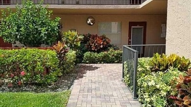 Beach Condo For Sale in Margate, Florida