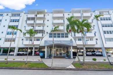 Beach Condo For Sale in Hollywood, Florida