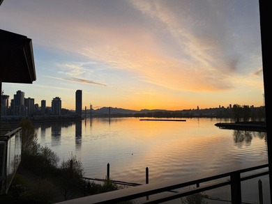 Beach Condo For Sale in New Westminster, British Columbia