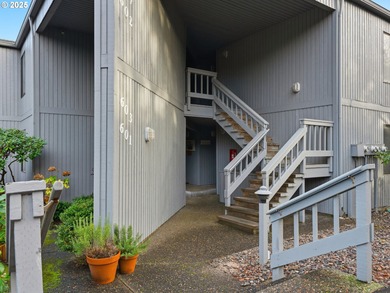 Beach Condo For Sale in Gearhart, Oregon