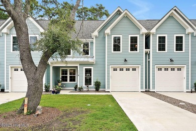 Beach Townhome/Townhouse For Sale in Southport, North Carolina