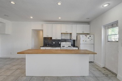 Beach Home For Sale in Delray Beach, Florida