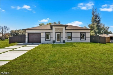 Beach Home For Sale in Punta Gorda, Florida