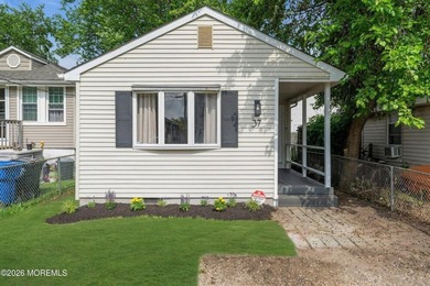 Beach Home For Sale in North Middletown, New Jersey