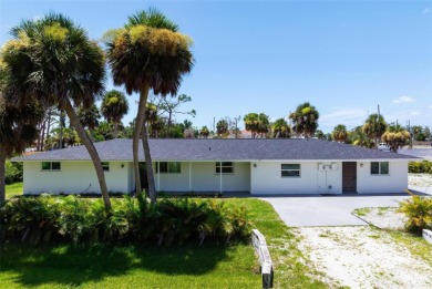 Beach Townhome/Townhouse For Sale in Englewood, Florida