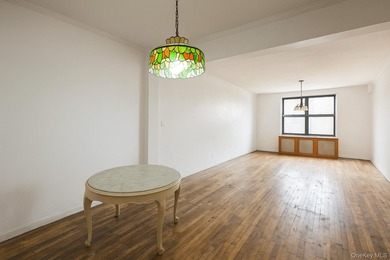 Beach Home Sale Pending in Bayside, New York