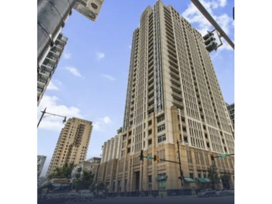 Beach Condo Active Under Contract in Chicago, Illinois