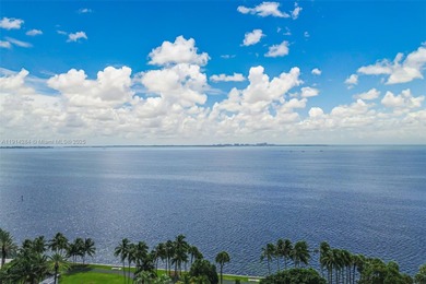 Beach Condo For Sale in Miami, Florida